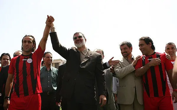 (تصاویر) اجرای موزیک نظامی تا نامه سهراب سپهری در جشن پرسپولیسی‌ها