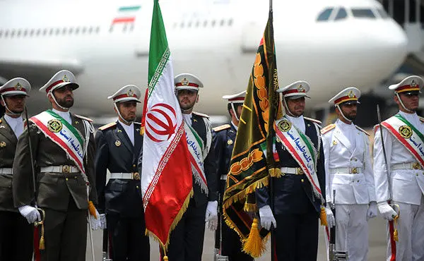 (تصاویر)بازگشت از برزیل؛ استقبال مشایی
