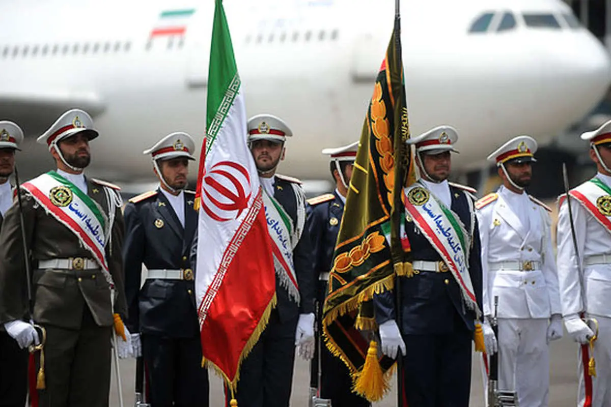 (تصاویر)بازگشت از برزیل؛ استقبال مشایی