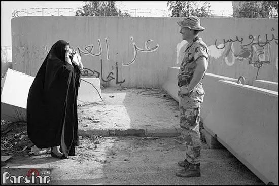 (عکس) عکاسی زن کویتی از سرباز آمریکایی