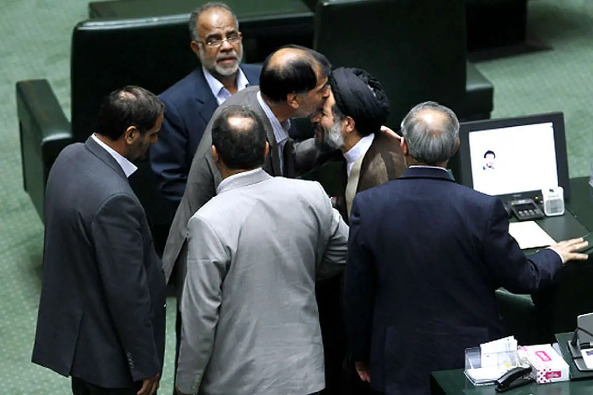 از اعتکاف به سبک دانشجویی و خودروهای در راه مانده تا سقوط مرگبار هواپیما و جنگلی که خاکستر شد