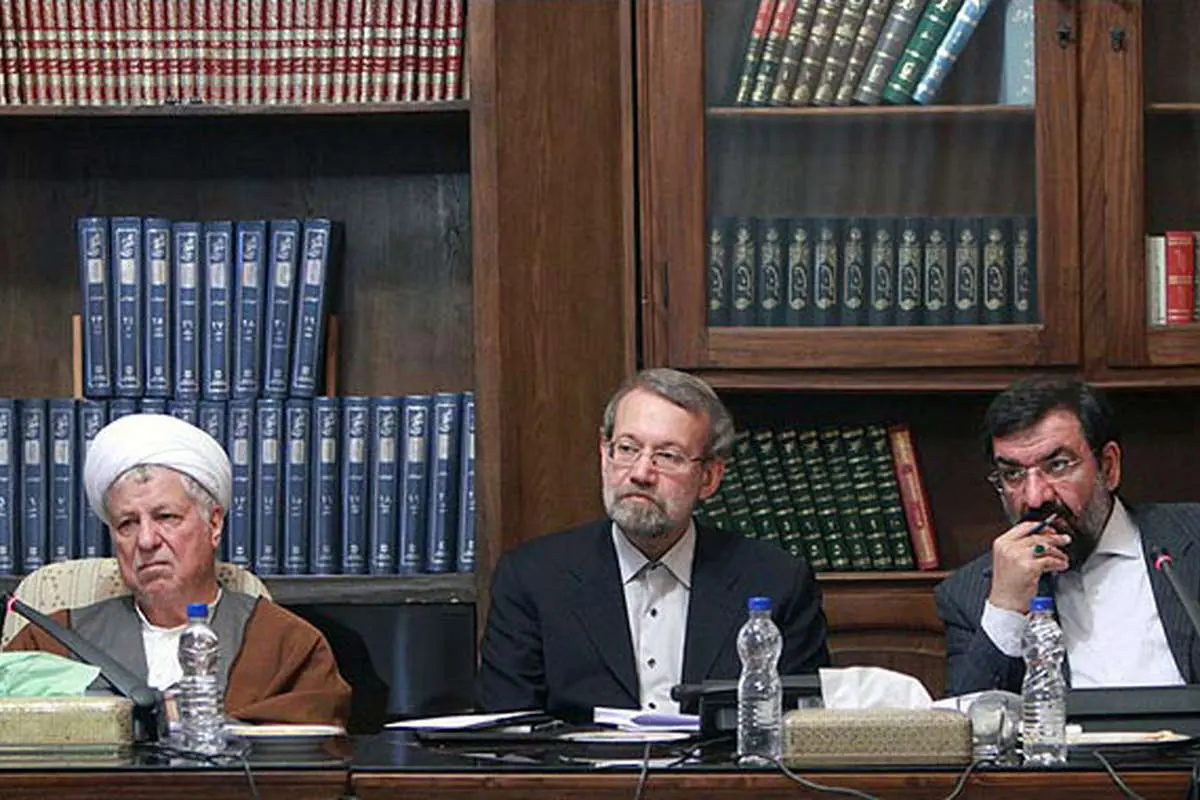 اخمها و لبخندهای مسؤولان در غیاب احمدینژاد