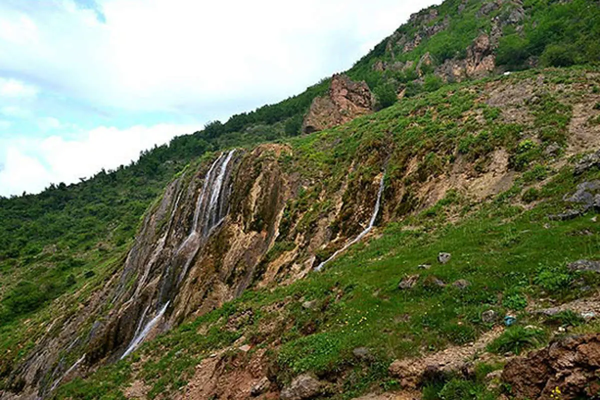 (تصاویر) آبشار دراسله در سوادکوه