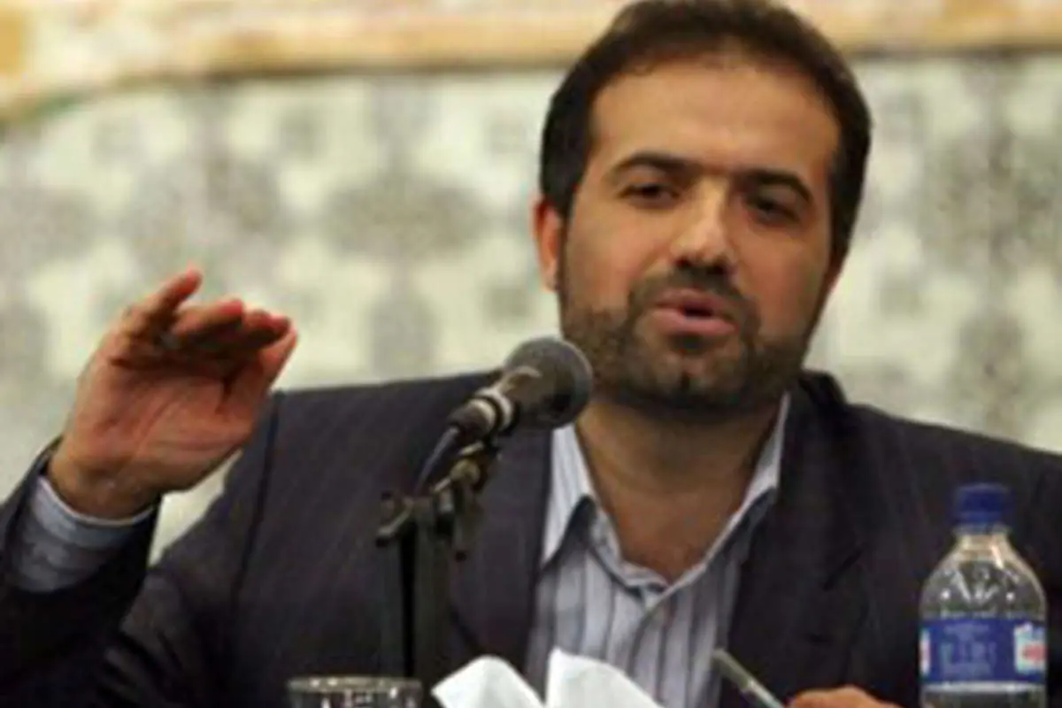 با نظر احمدی‌نژاد موافقم/ باید کاسه کوزه‌ها را سر جلالی بشکنند!