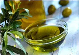 9 دلیل خوب برای مصرف روغن زیتون