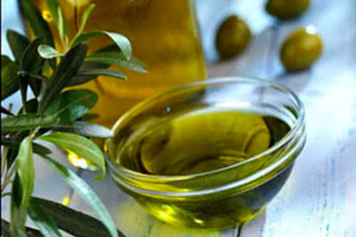 9 دلیل خوب برای مصرف روغن زیتون