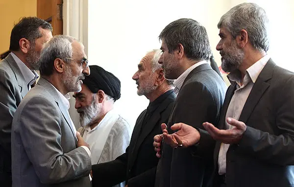 (تصاویر) چه کسانی به یادبود شهید رضائی‌نژاد رفتند؟