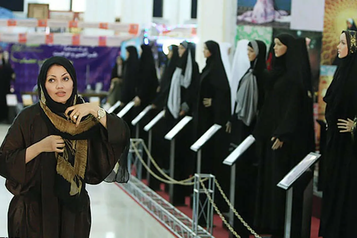 (تصاویر) رونمایی از اولین طرح چادر و مانتو
