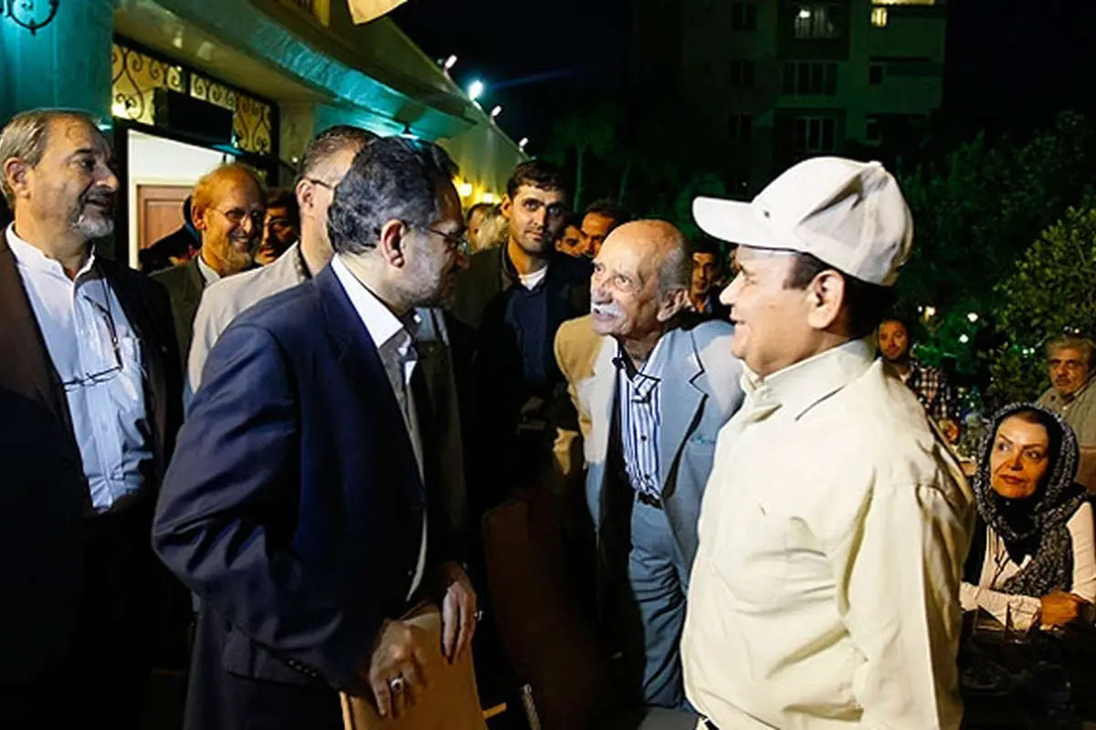 (تصاویر) افطار اهالي سينما با وزیر ارشاد