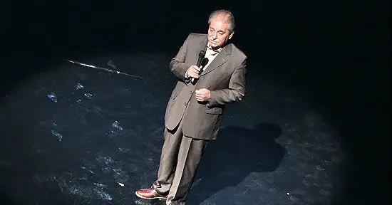 روز هفتم؛ هما روستا در برابر صندلی خالی
