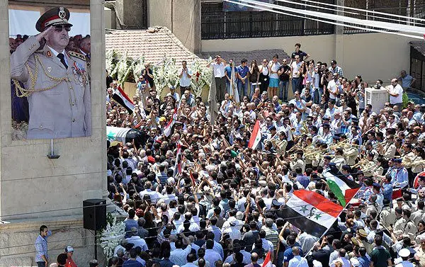 (تصاویر) مراسم تشییع مقامات سوری