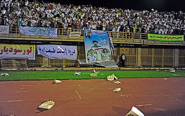 (تصاویر) درگیری خونین در دیدار گهر و ملوان