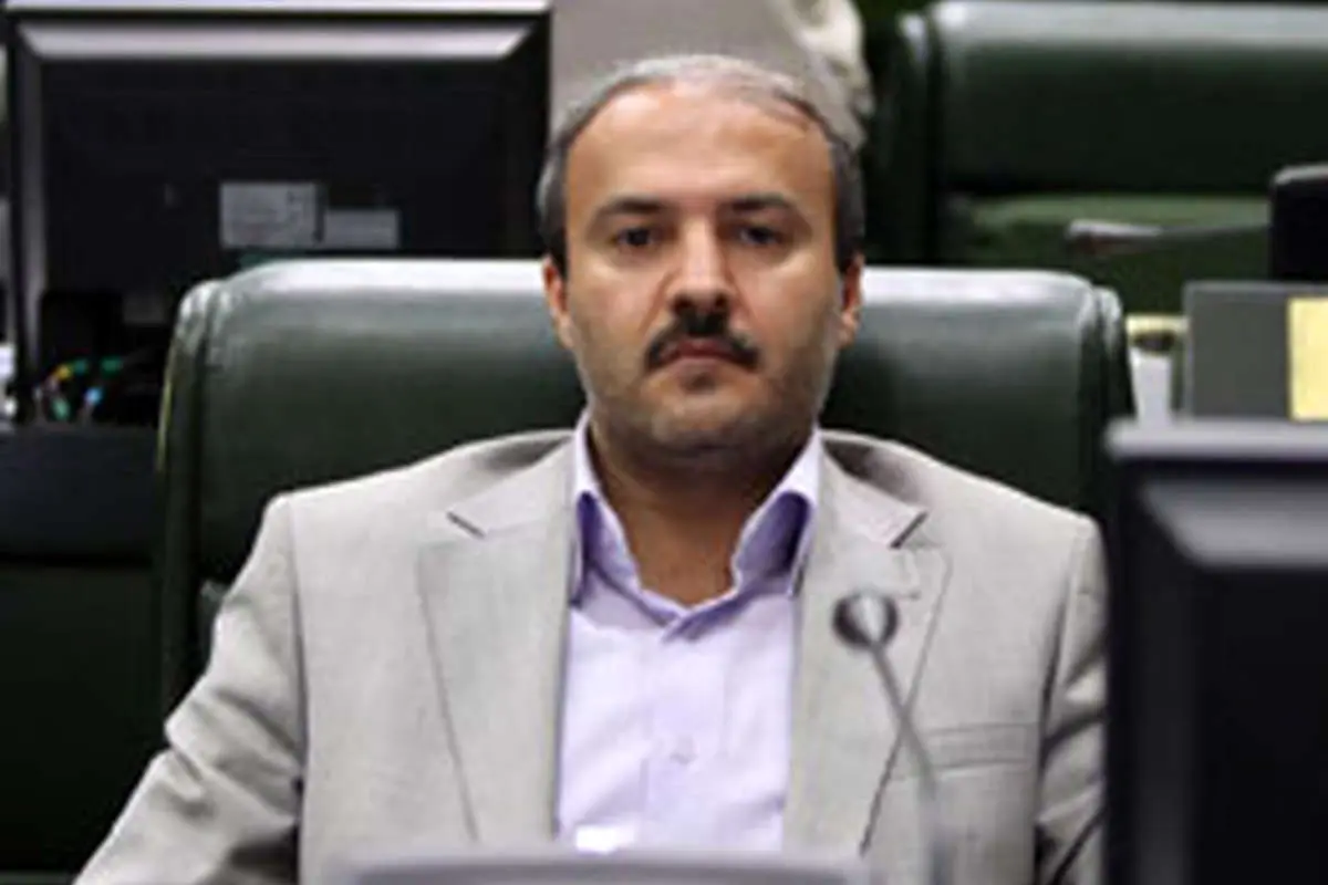 آقای وزیر نه تنها رشد نداشتهایم بلکه شغلهای زیادی هم از دست رفته است!