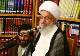 انقلاب هنوز در برخی دستگاه‌ها نفوذ نیافته است