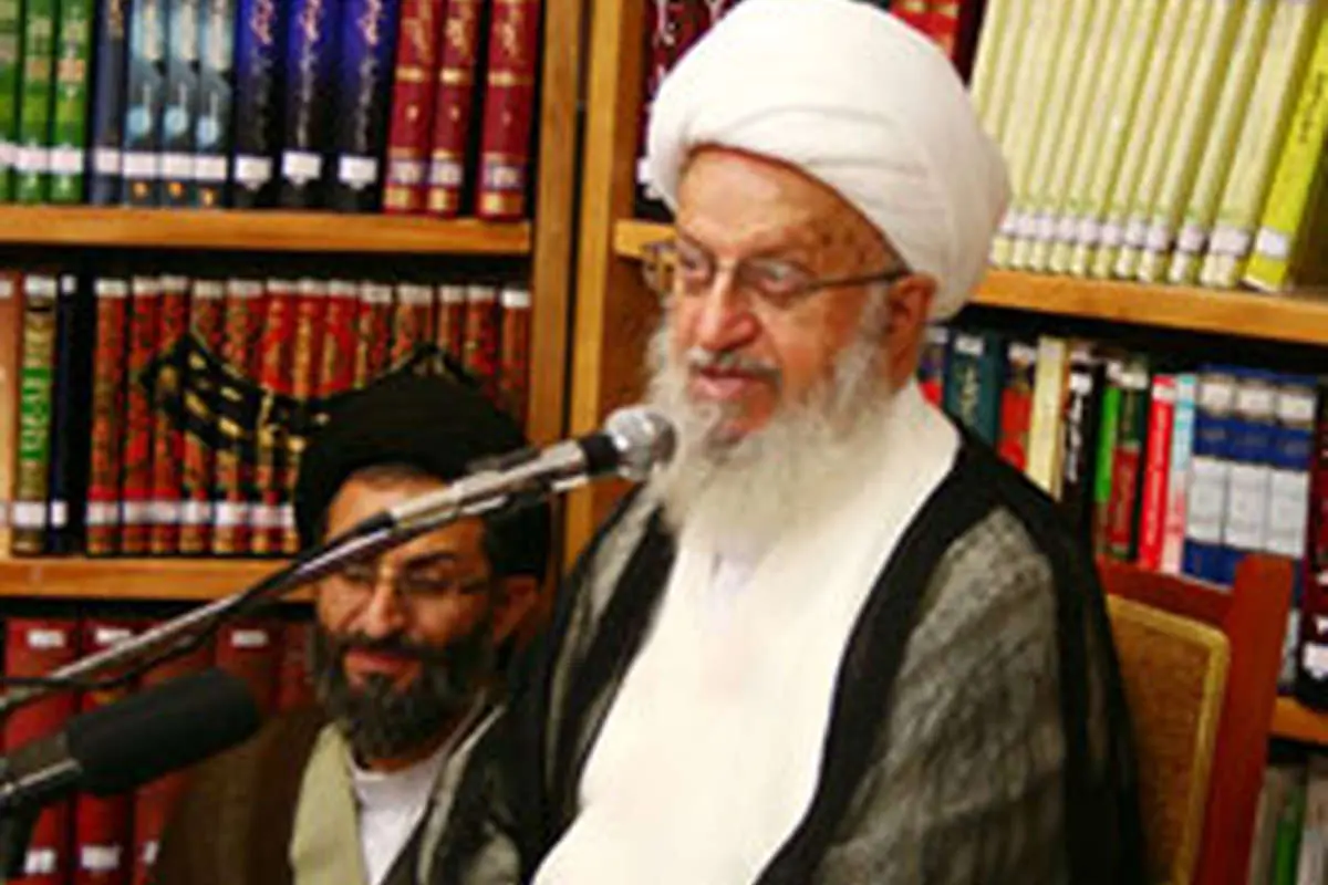 انقلاب هنوز در برخی دستگاهها نفوذ نیافته است
