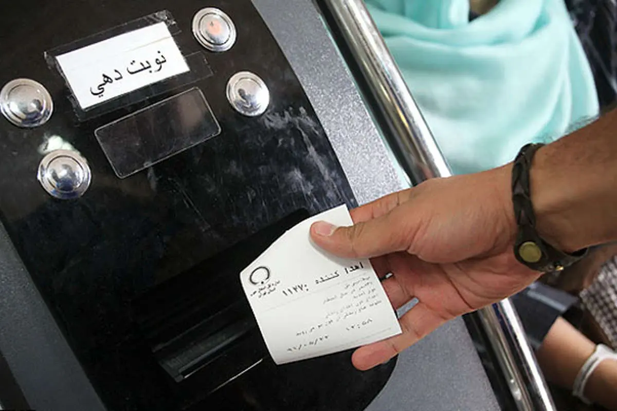 (تصاویر) صفهایطویل اهداءخون به زلزلهزدگان