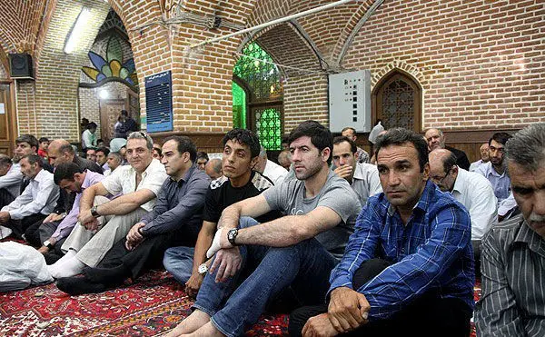 (تصاویر) اقدام تختی‌وار سه فوتبالیست برای کمک به زلزله‌زدگان