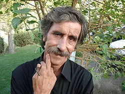 خانه‌نشینی یک بازیگر به‌دلیل شباهت به احمدی‌نژاد