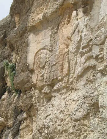 بزرگ‌ترين نقش‌برجسته‌ي كشور رو به انهدام