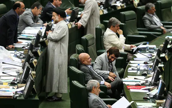 (تصاویر) متن و حواشی جلسه علنی مجلس
