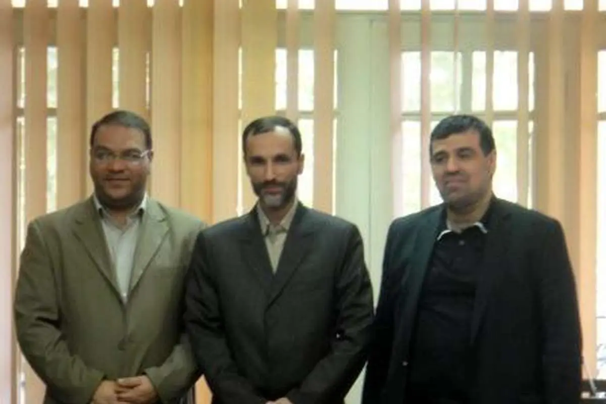معارفه ملک زاده در موسسه عالی آموزش و پژوهش مدیریت برگزار شد