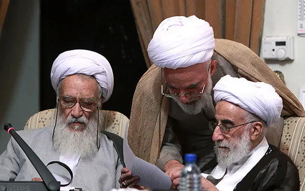 (تصاویر) جلسه مجمع در غیاب سران قوا