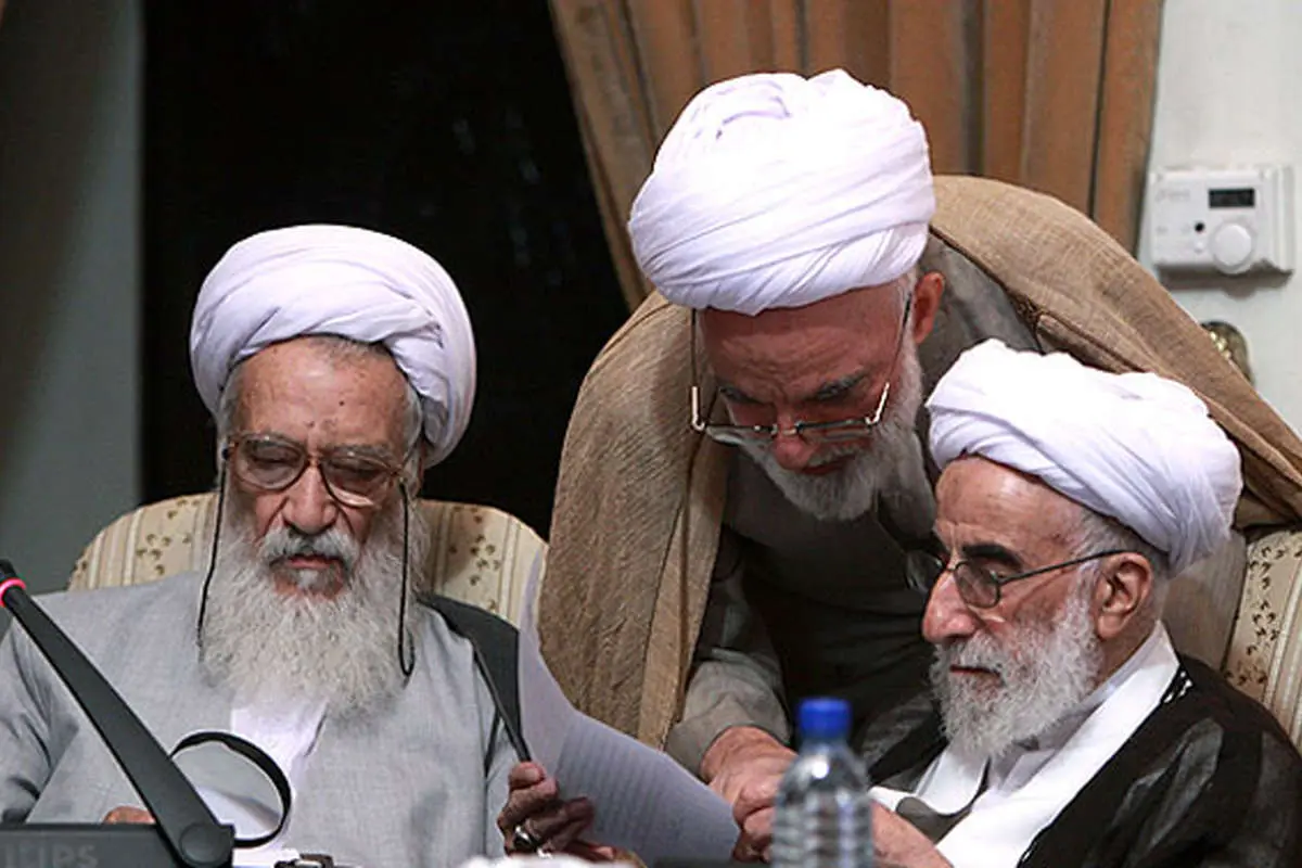 (تصاویر) جلسه مجمع در غیاب سران قوا