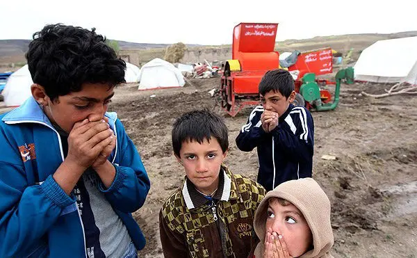 (تصاویر) نزدیک شدن سرما و بارندگی به مناطق زلزله‌زده