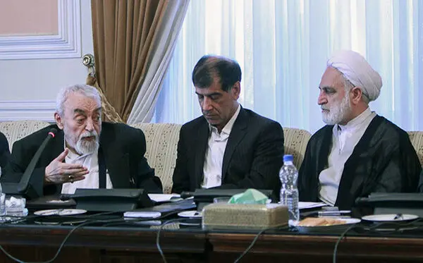 (تصاویر) متن و حواشی جلسه مجمع تشخیص