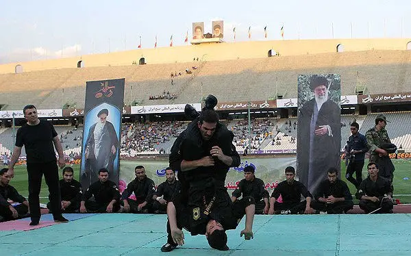 (تصاویر) حواشی دوئل مرفاوی و قلعه‌نویی