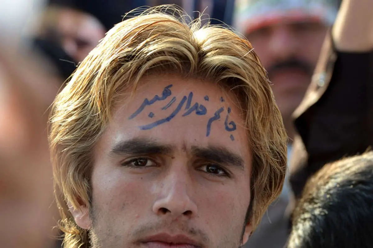 از استقبال گرم مردم خراسان از مقام معظم رهبری و غارنوردی اولین بانوی غواص غار ایرانی...