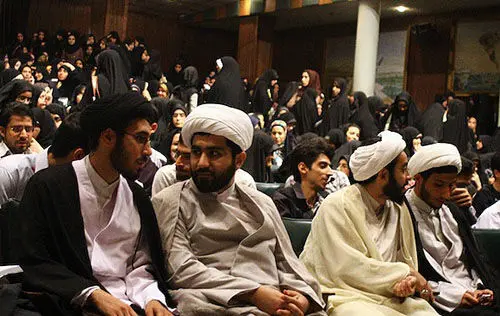 (تصاویر) کلاس مجردها در دانشگاه تهران