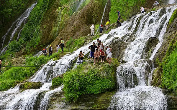 (تصاویر) آبشار دیدنی بیشه در لرستان