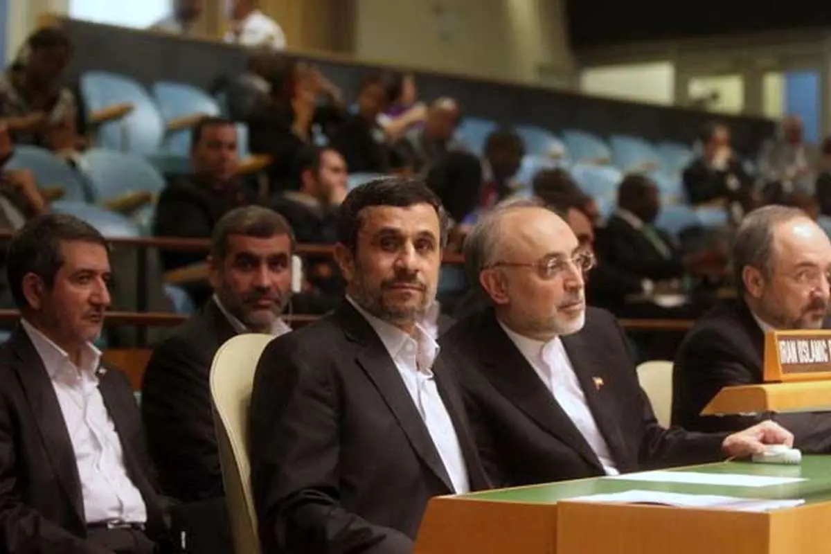 (تصاویر) حواشی سخنرانی احمدی‌نژاد در سازمان‌ملل