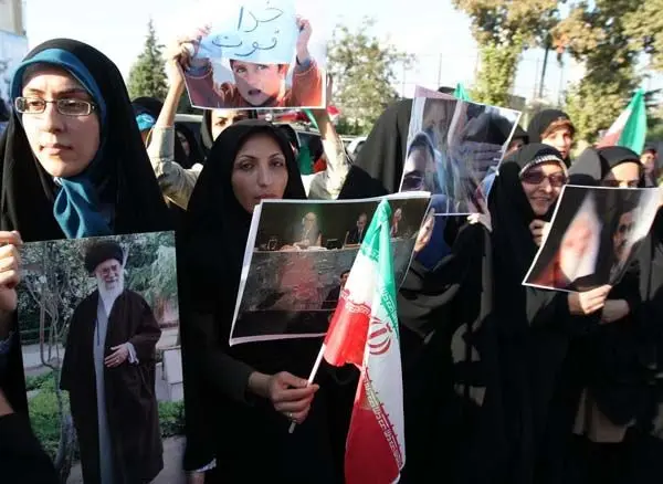 (تصاویر) استقبال مردمی از رئیس‌جمهور