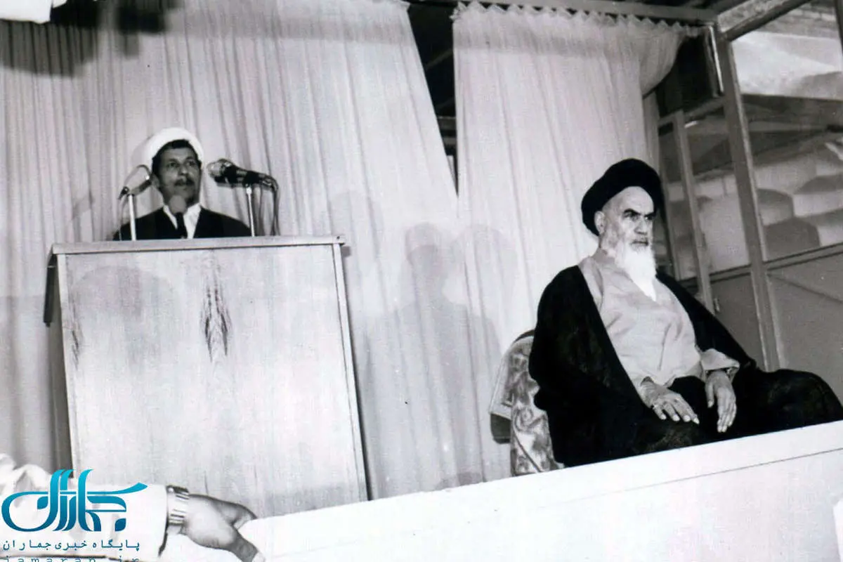 عکس منتشر نشده هاشمی در کنار امام(ره)