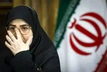 عکس؛ فاطمه مهاجرانی با تسبیح در نشست خبری