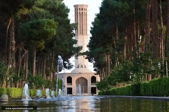 قفل ثبتی ۵۰ ساله باغ جهانی دولت‌آباد یزد گشوده شد