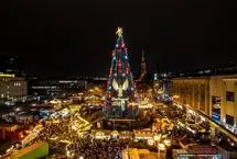 بلندترین درخت کریسمس جهان در دورتموند روشن شد