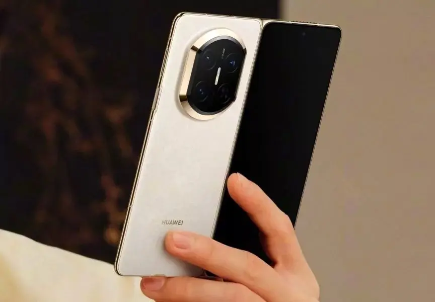 گوشی Mate X7 هواوی معرفی شد؛ تاشو، مقاوم و مجهز به دوربین چهارگانه