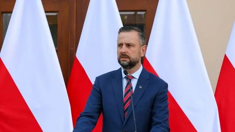 لهستان نیروهای نظامی خود را به مرز اوکراین اعزام می‌کند