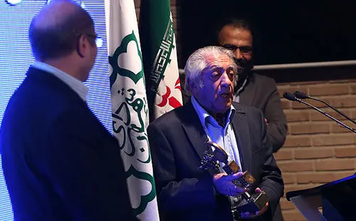 آقای بازیگر و بازگشت دوباره به زندان قصر
