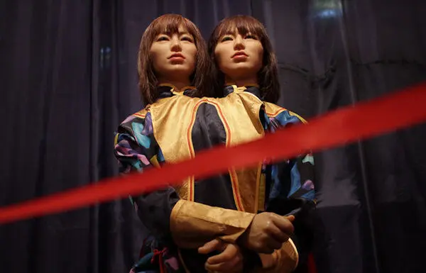 (تصاویر) نمایش پیکره انسان‌های خارق‌العاده