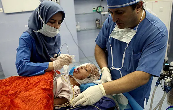 (تصاویر) جراحی پلاستیک رعنا؛ قربانی اسیدپاشی