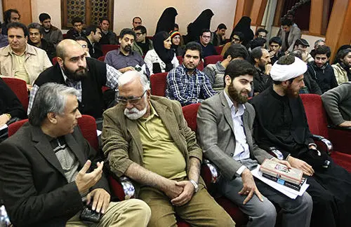 (تصاویر) نشست جنجالی مخالفان و موافقان فیلم جیرانی