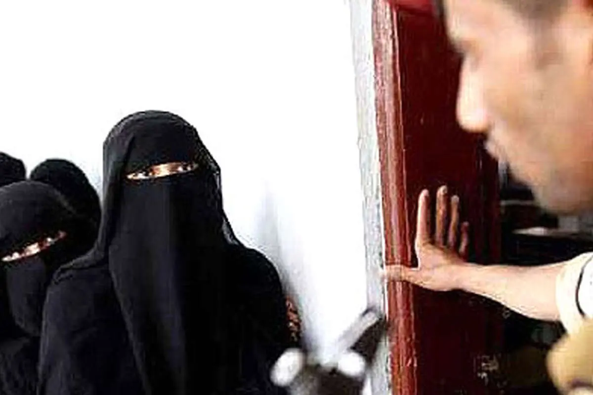 بهتر است راجع حقوق حیوانات صحبت کنیم، چون ما اینجا حیوان هستیم!