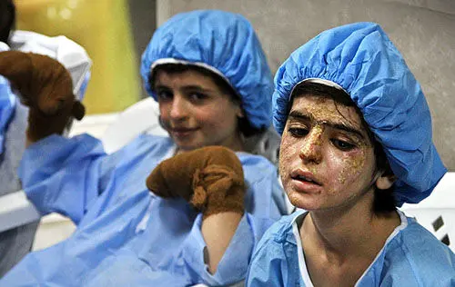 (تصاویر) وضعیت دختران حادثه دیده پیرانشهر