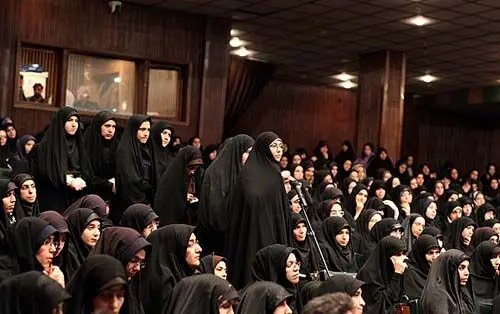 (تصاویر) استقبال از کلاس‌مجردها در دانشگاه تهران