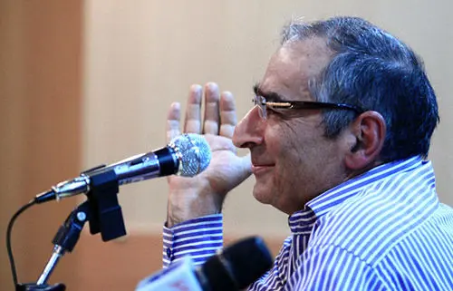 (تصاویر) مناظره زیباکلام و عباس نبوی
