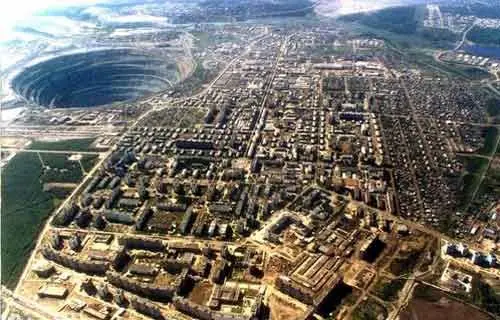 (تصاویر) دومین حفره بزرگ جهان در سیبری